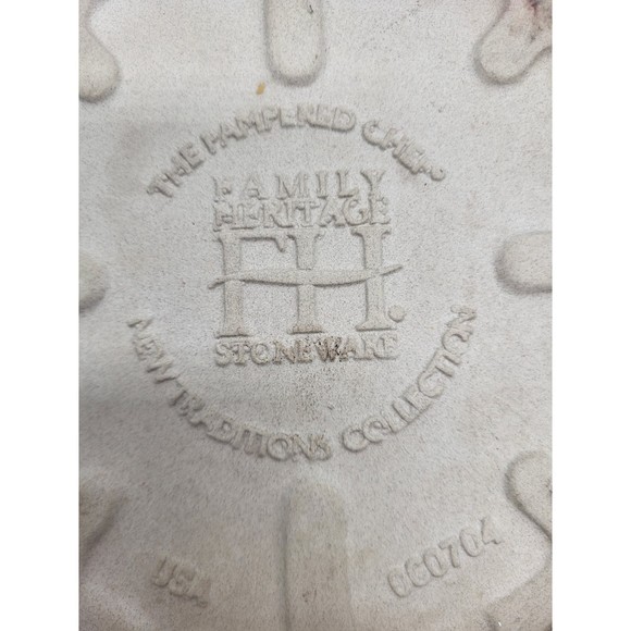 Pampered Chef New Traditions Collection Stoneware Pie Pan - Picture 3 of 6